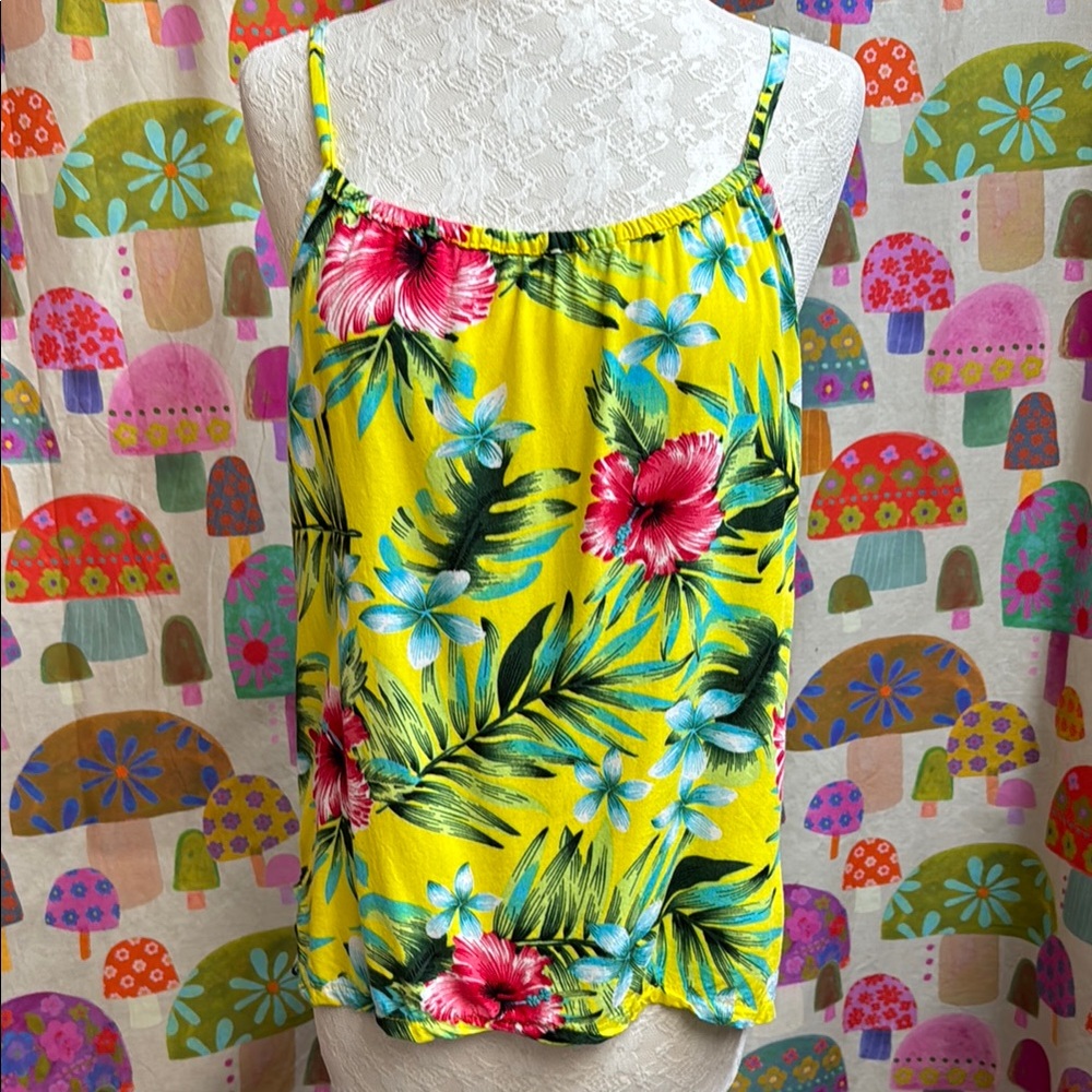 Makai Beach Hawaii Tropical Spaghetti Strap Top. Large